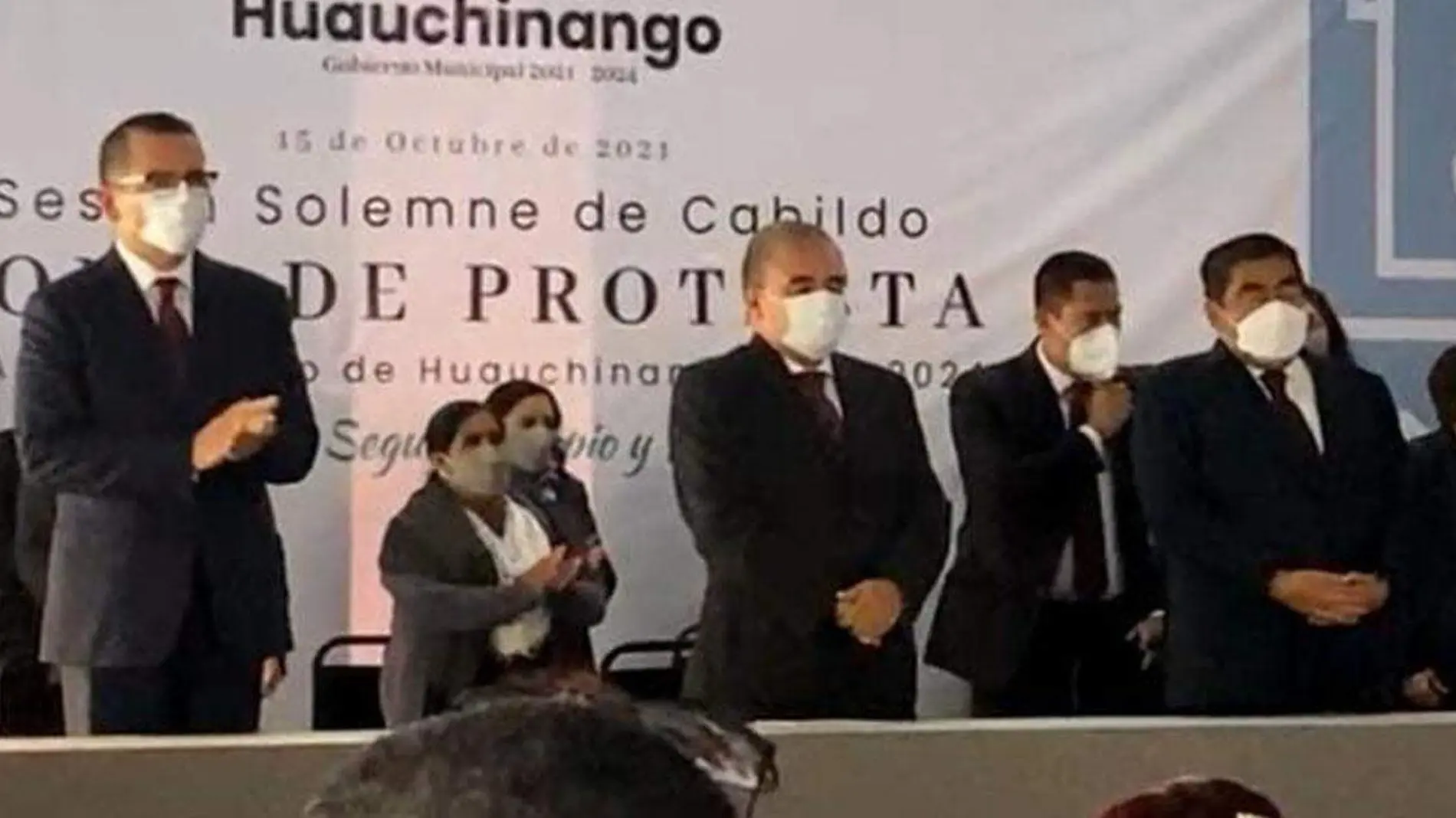 Rogelio López Angulo, rinde protesta como presidente municipal de Huauchinango. 